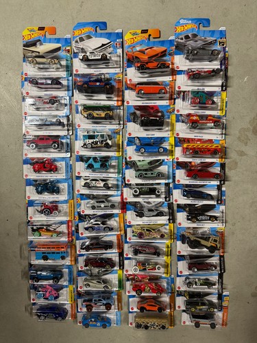 Hot wheels scala scegli - 1/64,